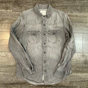 Stylish Gray Button Down Shirt for Men